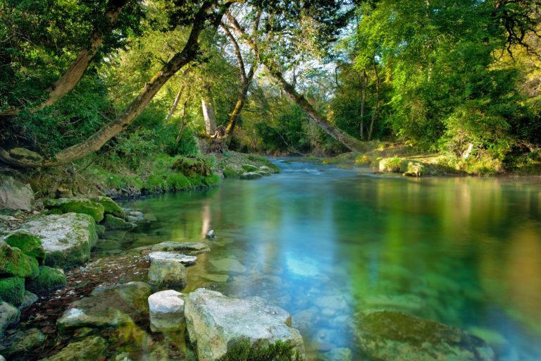 Camping Vallée du Célé : Domaine de La Faurie, camping 4* dans le Lot